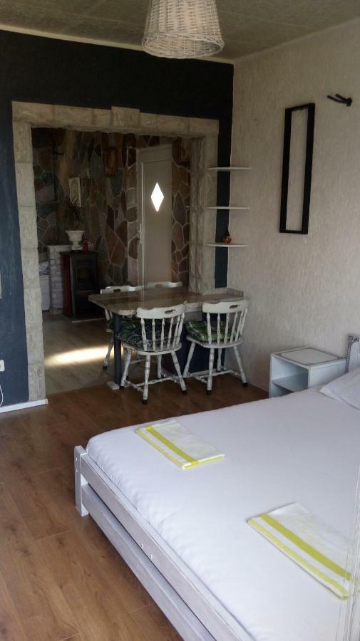 סנג' Apartmani Mira מראה חיצוני תמונה