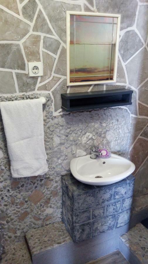 סנג' Apartmani Mira מראה חיצוני תמונה